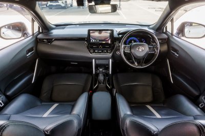 TOYOTA COROLLA CROSS 1.8 HV GR SPORT AT ปี2022 (3ขล947)