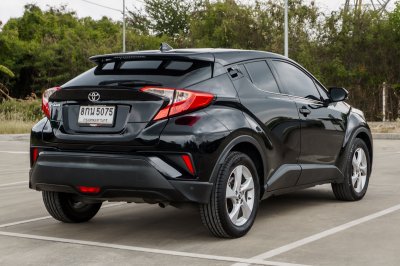 TOYOTA C-HR 1.8 MID AT ปี 2018 (8กน5075)
