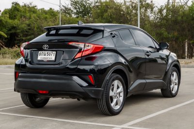 TOYOTA C-HR 1.8 MID AT ปี 2018 (8กน5071)
