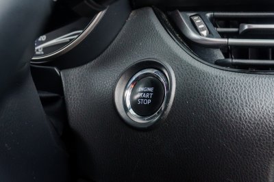 TOYOTA C-HR 1.8 MID AT ปี 2018 (8กน5071)
