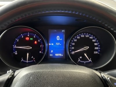 TOYOTA C-HR 1.8 MID AT ปี 2018 (8กน5071)