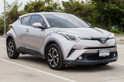 TOYOTA C-HR 1.8 MID AT ปี 2019 (8กน5055)