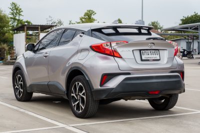 TOYOTA C-HR 1.8 MID AT ปี 2019 (8กน5055)