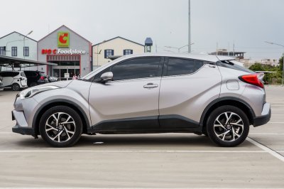 TOYOTA C-HR 1.8 MID AT ปี 2019 (8กน5055)