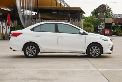 TOYOTA VIOS 1.5 MID AT ปี 2020 (1ขค7214)