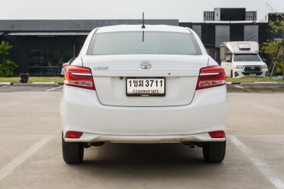 TOYOTA VIOS 1.5 MID AT ปี 2020 (1ขฆ3711)