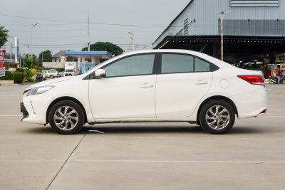 TOYOTA VIOS 1.5 MID AT ปี 2020 (1ขค7214)