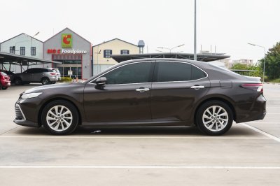 TOYOTA CAMRY 2.5 SPORT ปี2021 จด2022 (3ขภ3870)