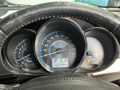 TOYOTA VIOS 1.5 MID AT ปี 2020 (1ขฆ3711)