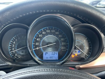 TOYOTA VIOS 1.5 MID AT ปี 2020 (1ขค7219)