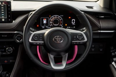 TOYOTA YARIS ATIV 1.2 PREMIUM ปี2024 (กฉ8789)