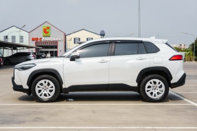 TOYOTA COROLLA CROSS 1.8 SPORTS ปี2023 (4ขญ8587)