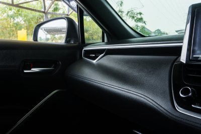 TOYOTA COROLLA CROSS 1.8 SPORTS ปี2023 (4ขญ8587)