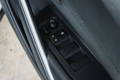 TOYOTA COROLLA CROSS 1.8 SPORTS ปี2023 (4ขญ8587)