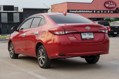 TOYOTA YARIS ATIV 1.2 S+ ปี2019 (กษ7990)