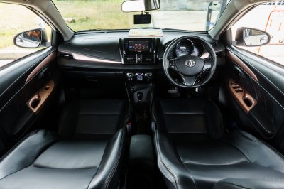 TOYOTA VIOS 1.5 MID AT ปี 2020 (1ขท2900)