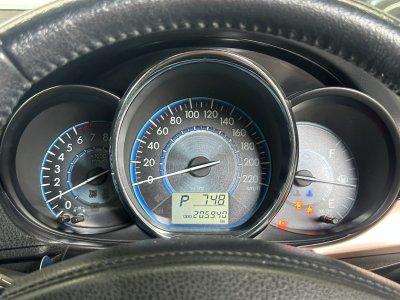 TOYOTA VIOS 1.5 MID AT ปี 2021 (1ขษ6733)