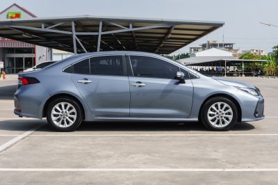 TOYOTA ALTIS 1.6 G AT ปี2020 (1ขน4070)