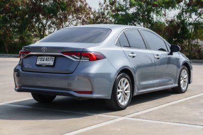 TOYOTA ALTIS 1.6 G AT ปี2020 (1ขน4070)