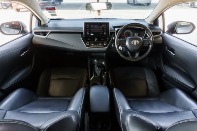 TOYOTA ALTIS 1.6 G AT ปี 2020 (1ขน4081)