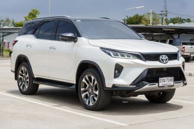 TOYOTA FORTUNER 2.4 LEGENDER ปี2022 (2ขย7246)