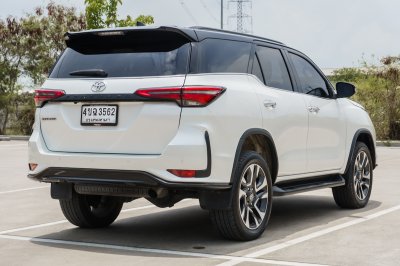 TOYOTA FORTUNER 2.4 LEGENDER ปี2023 (4ขฉ3562)
