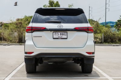 TOYOTA FORTUNER 2.4 LEGENDER ปี2022 (กว6962)