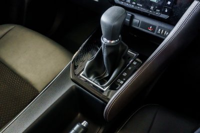 TOYOTA YARIS ATIV 1.2 SMART ปี2024 (งว2396)