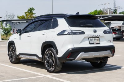 TOYOTA COROLLA CROSS 1.8 HV GR SPORT AT ปี 2023 (กร9949)