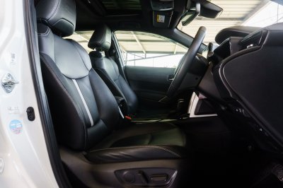 TOYOTA COROLLA CROSS 1.8 HV GR SPORT AT ปี 2023 (4ขศ9445)