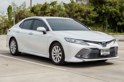 TOYOTA CAMRY 2.5 HV AT ปี 2020 (1ขถ9584)