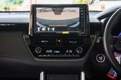 TOYOTA COROLLA CROSS 1.8 HV GR SPORT AT ปี 2023 (กร9949)