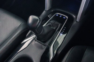 TOYOTA COROLLA CROSS 1.8 HV GR SPORT AT ปี 2023 (4ขศ9445)