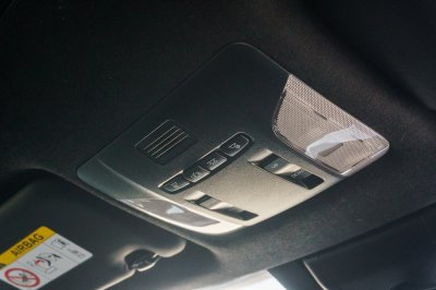 TOYOTA COROLLA CROSS 1.8 HV GR SPORT AT ปี 2023 (4ขศ9445)