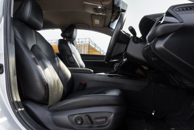 TOYOTA CAMRY 2.0 G AT ปี 2019 (9กฎ6647)