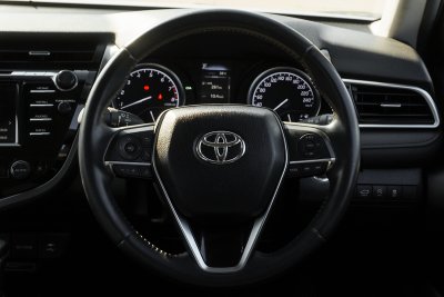 TOYOTA CAMRY 2.0 G AT ปี 2019 (9กฎ6647)