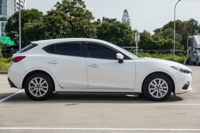 MAZDA 3 2.0 C AT ปี 2016 (5กย3096)