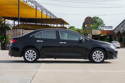 TOYOTA ALTIS 1.6 G AT ปี2021 (2ขฉ6541)