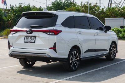 TOYOTA VELOZ 1.5 PREMIUM ปี2022 จด2023 (ขต8215)