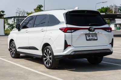 TOYOTA VELOZ 1.5 PREMIUM ปี2022 จด2023 (ขต8215)