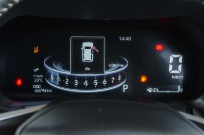 TOYOTA VELOZ 1.5 PREMIUM ปี2022 จด2023 (ขต8215)