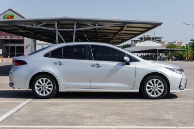 TOYOTA ALTIS 1.6 G AT ปี 2021 (1ขอ8352)