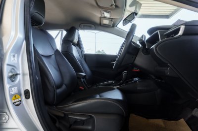 TOYOTA ALTIS 1.6 G AT ปี2021 (1ขส7194)