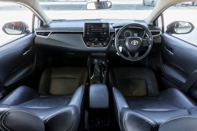 TOYOTA ALTIS 1.6 G AT ปี 2020 (1ขพ8473)