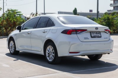 TOYOTA COROLLA ALTIS 1.8 HYBRID SMART ปี2021 (1ขร8543)