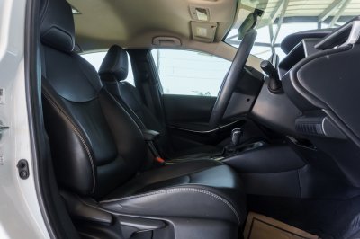 TOYOTA COROLLA ALTIS 1.8 HYBRID SMART ปี2021 (1ขร8543)