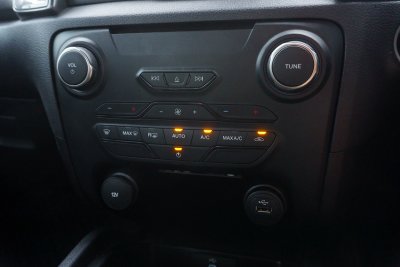 FORD RANGER 2.0 RAPTOR DOUBLECAB 4WD AT ปี 2018 (8กด8034)