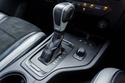 FORD RANGER 2.0 RAPTOR DOUBLECAB 4WD AT ปี 2018 (8กด8034)