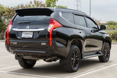 MITSUBISHI PAJERO SPORTS 2.4 ELITE EDITION 4WD TOP ปี2019 (7ขพ8832)