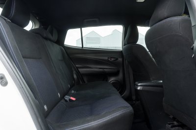 TOYOTA YARIS 1.2 E AT ปี 2019 (9กฐ6887)